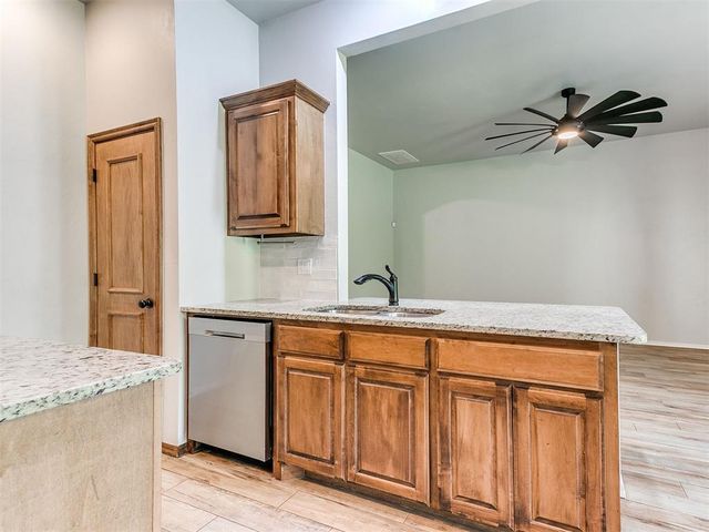 19430 Hidden Pines Drive, Norman, OK 73026