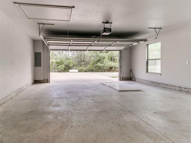 19430 Hidden Pines Drive, Norman, OK 73026