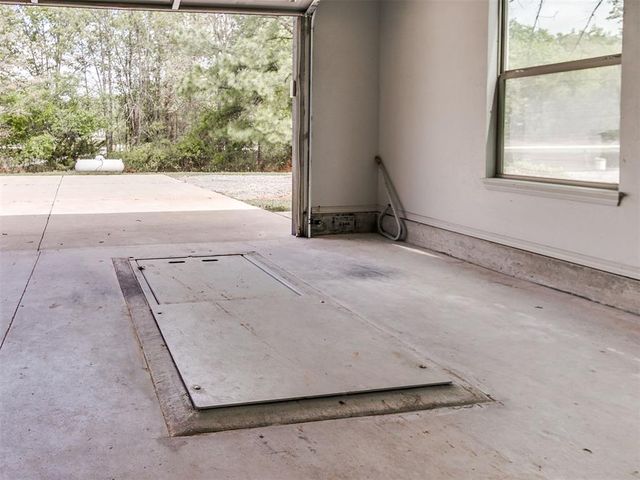 19430 Hidden Pines Drive, Norman, OK 73026