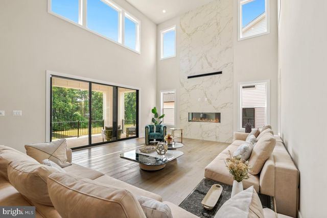 12321 POTOMAC HUNT RD, North Potomac, MD 20878