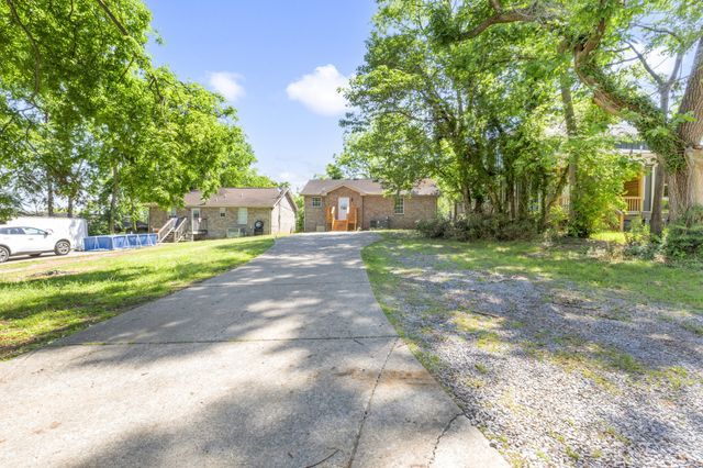 2111B 14th Ave, N, Nashville, TN 37208