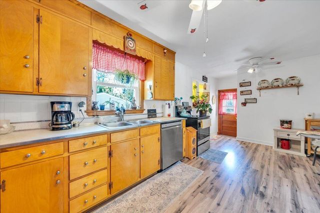 4760 PEACH TREE DR, Roanoke, VA 24017