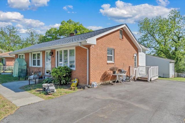 4760 PEACH TREE DR, Roanoke, VA 24017