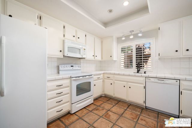 4837 S Winners Circle A, Palm Springs, CA 92264