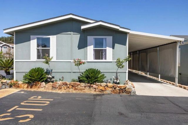 3909 Reche 04, Fallbrook, CA 92028