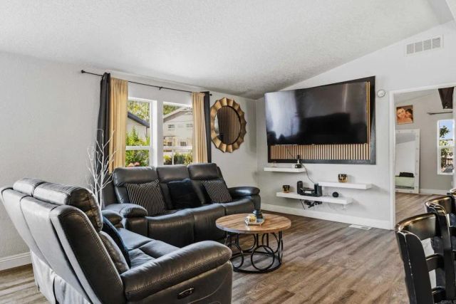 3909 Reche 04, Fallbrook, CA 92028