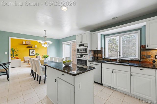 47626 Woodberry Estates Drive, Macomb Township, MI 48044