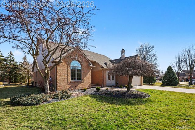 47626 Woodberry Estates Drive, Macomb Township, MI 48044