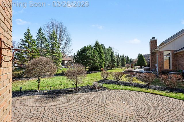 47626 Woodberry Estates Drive, Macomb Township, MI 48044