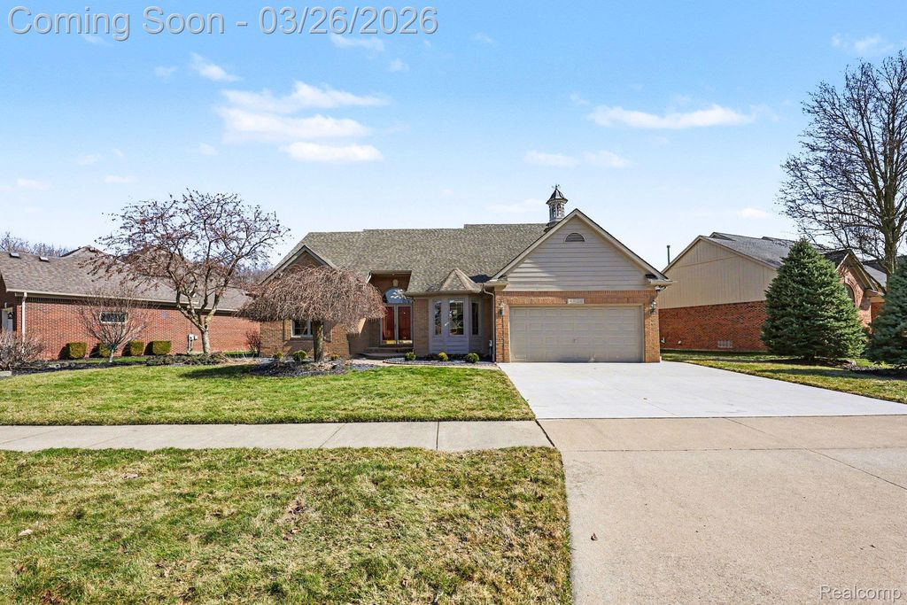 47626 Woodberry Estates Drive, Macomb Township, MI 48044