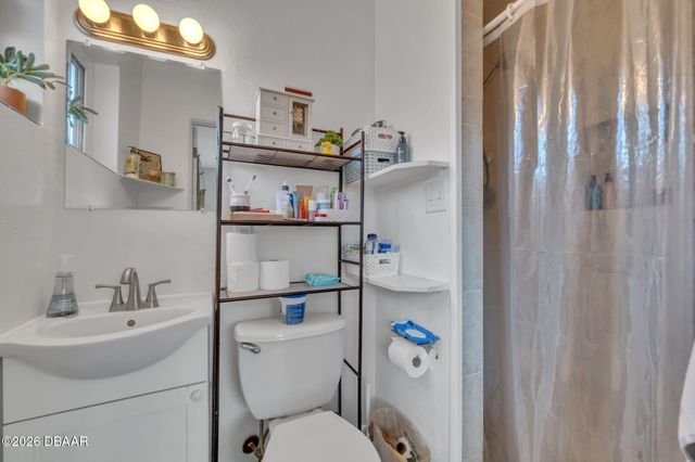 715 Alcazar Avenue, Ormond Beach, FL 32174
