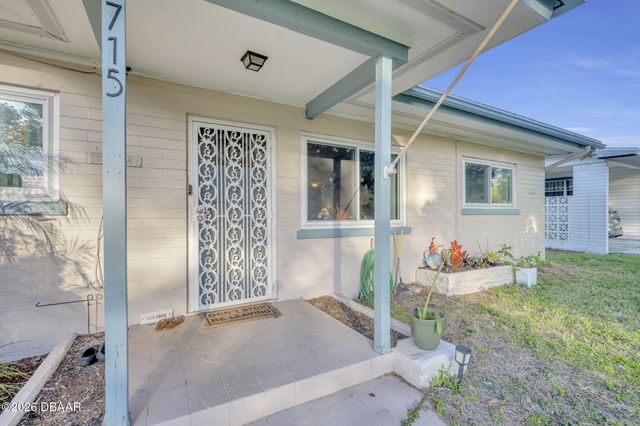 715 Alcazar Avenue, Ormond Beach, FL 32174