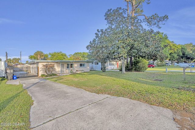 715 Alcazar Avenue, Ormond Beach, FL 32174