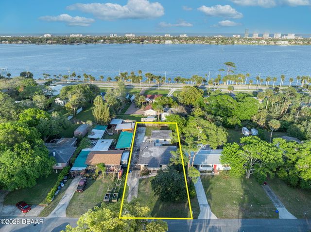 715 Alcazar Avenue, Ormond Beach, FL 32174