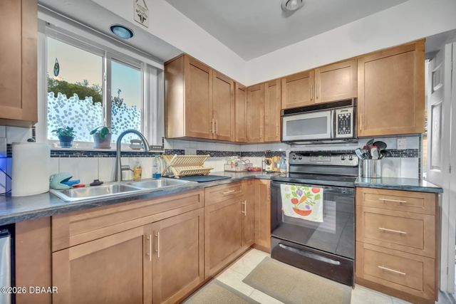 715 Alcazar Avenue, Ormond Beach, FL 32174