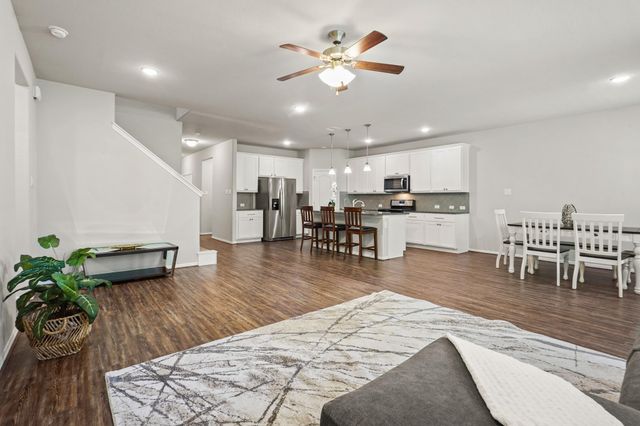 715 Red Elm Lane, Conroe, TX 77304