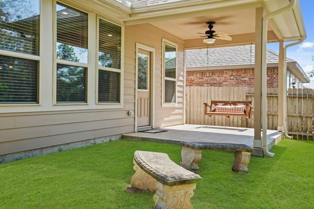 715 Red Elm Lane, Conroe, TX 77304