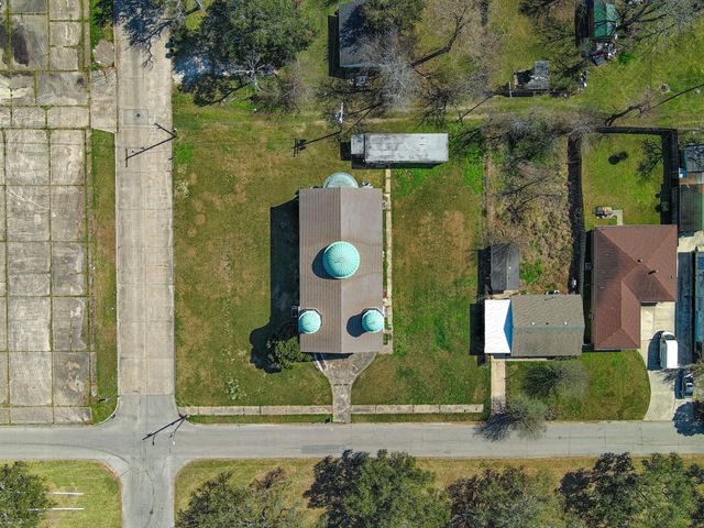 3146 Thomas Boulevard, Port Arthur, TX 77642