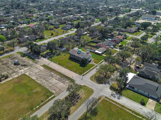 3146 Thomas Boulevard, Port Arthur, TX 77642