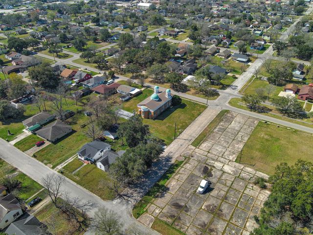 3146 Thomas Boulevard, Port Arthur, TX 77642