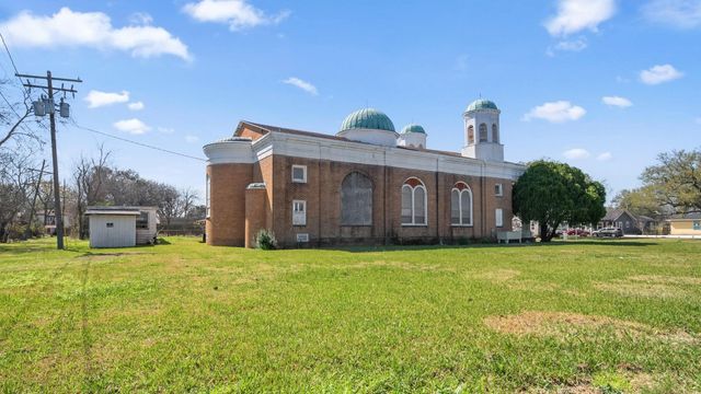 3146 Thomas Boulevard, Port Arthur, TX 77642