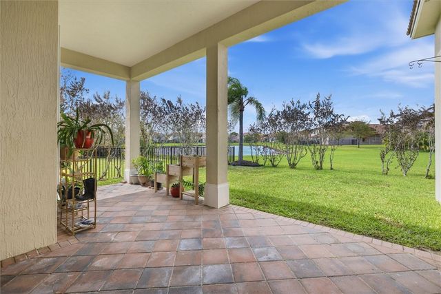 3320 Westford Circle SW, Vero Beach, FL 32968