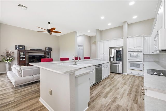 3320 Westford Circle SW, Vero Beach, FL 32968