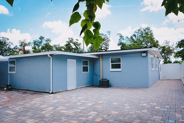 601 LIME TREE ROAD, Tampa, FL 33619