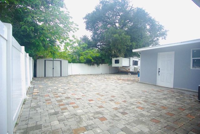 601 LIME TREE ROAD, Tampa, FL 33619