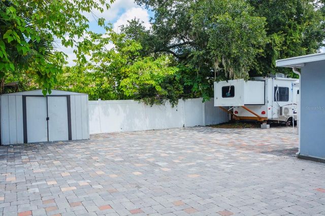 601 LIME TREE ROAD, Tampa, FL 33619