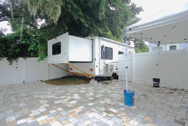 601 LIME TREE ROAD, Tampa, FL 33619