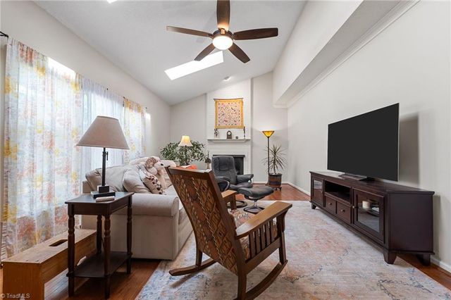 6 Brookglen Lane, Greensboro, NC 27410