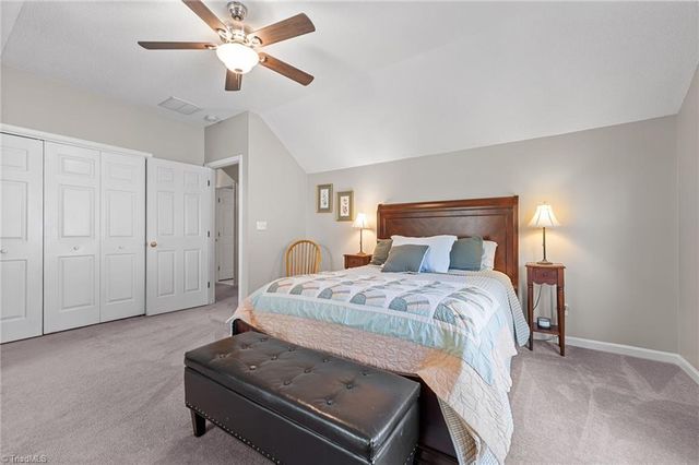 6 Brookglen Lane, Greensboro, NC 27410