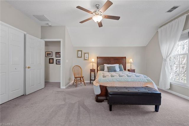 6 Brookglen Lane, Greensboro, NC 27410