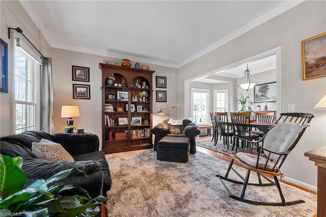 6 Brookglen Lane, Greensboro, NC 27410