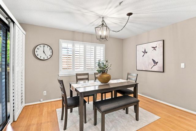 1122 Woodside Road 9, Redwood City, CA 94061