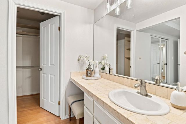1122 Woodside Road 9, Redwood City, CA 94061