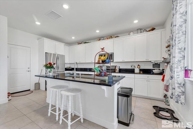 2003 Forest Grove Lane, Sparks, NV 89436