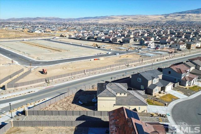 2003 Forest Grove Lane, Sparks, NV 89436