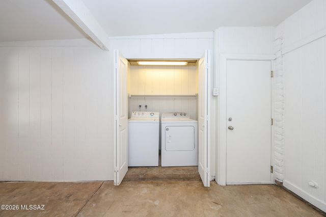 9530 E 42nd Street, Tucson, AZ 85730