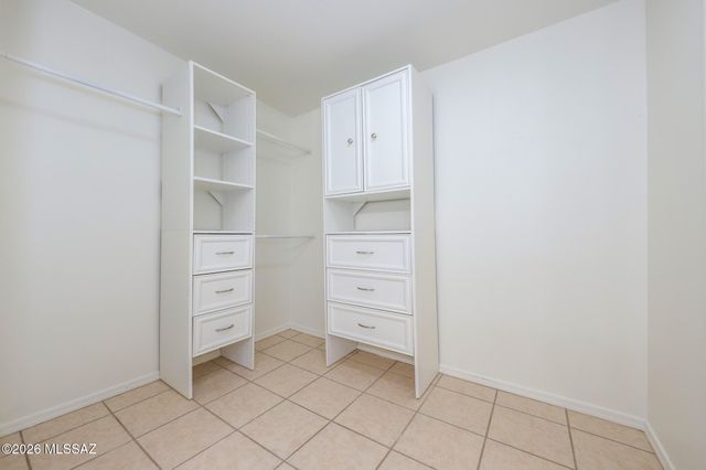 9530 E 42nd Street, Tucson, AZ 85730