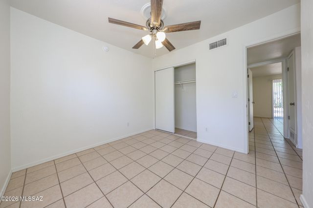 9530 E 42nd Street, Tucson, AZ 85730