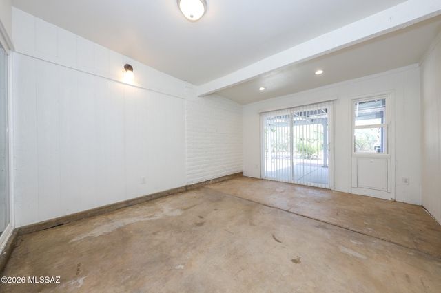 9530 E 42nd Street, Tucson, AZ 85730