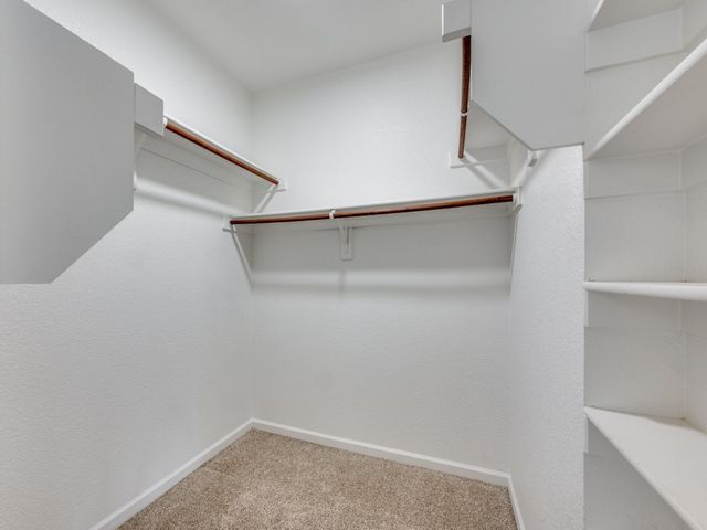 2209 Highland Villa Lane, Arlington, TX 76012