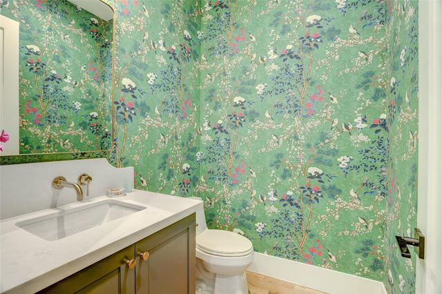 1014 Ashland Street, Houston, TX 77008