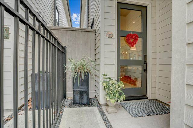 1014 Ashland Street, Houston, TX 77008