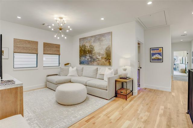 1014 Ashland Street, Houston, TX 77008