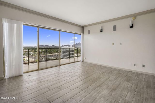 4750 N CENTRAL Avenue L17, Phoenix, AZ 85012