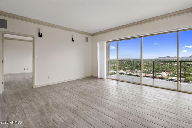 4750 N CENTRAL Avenue L17, Phoenix, AZ 85012