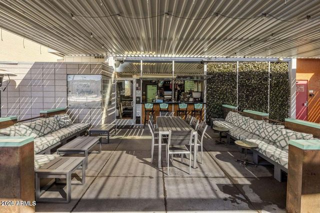 4750 N CENTRAL Avenue L17, Phoenix, AZ 85012